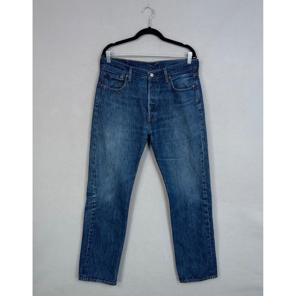 Levi's 501 Jeans Mens 34x32 Blue Denim Distressed Original Fit Classic Americana